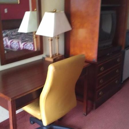 Atlanta Airport Hotel ฟอร์เรสต์ พาร์ค ภายนอก รูปภาพ